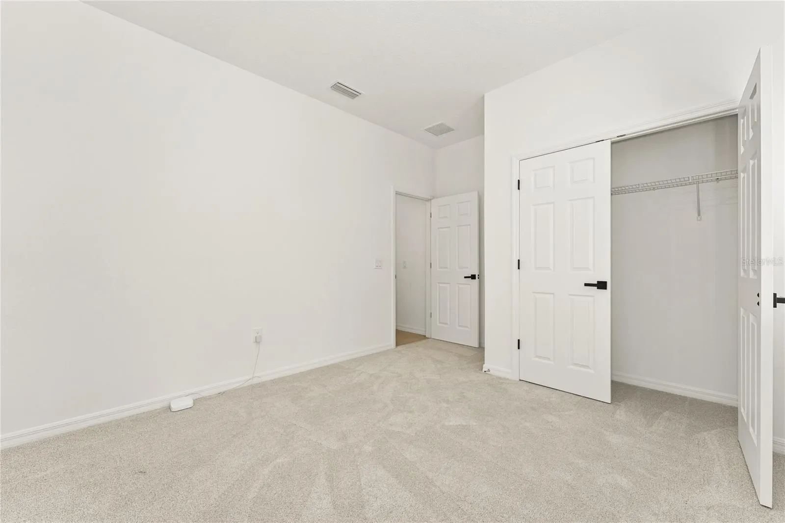 646 DUKE DR