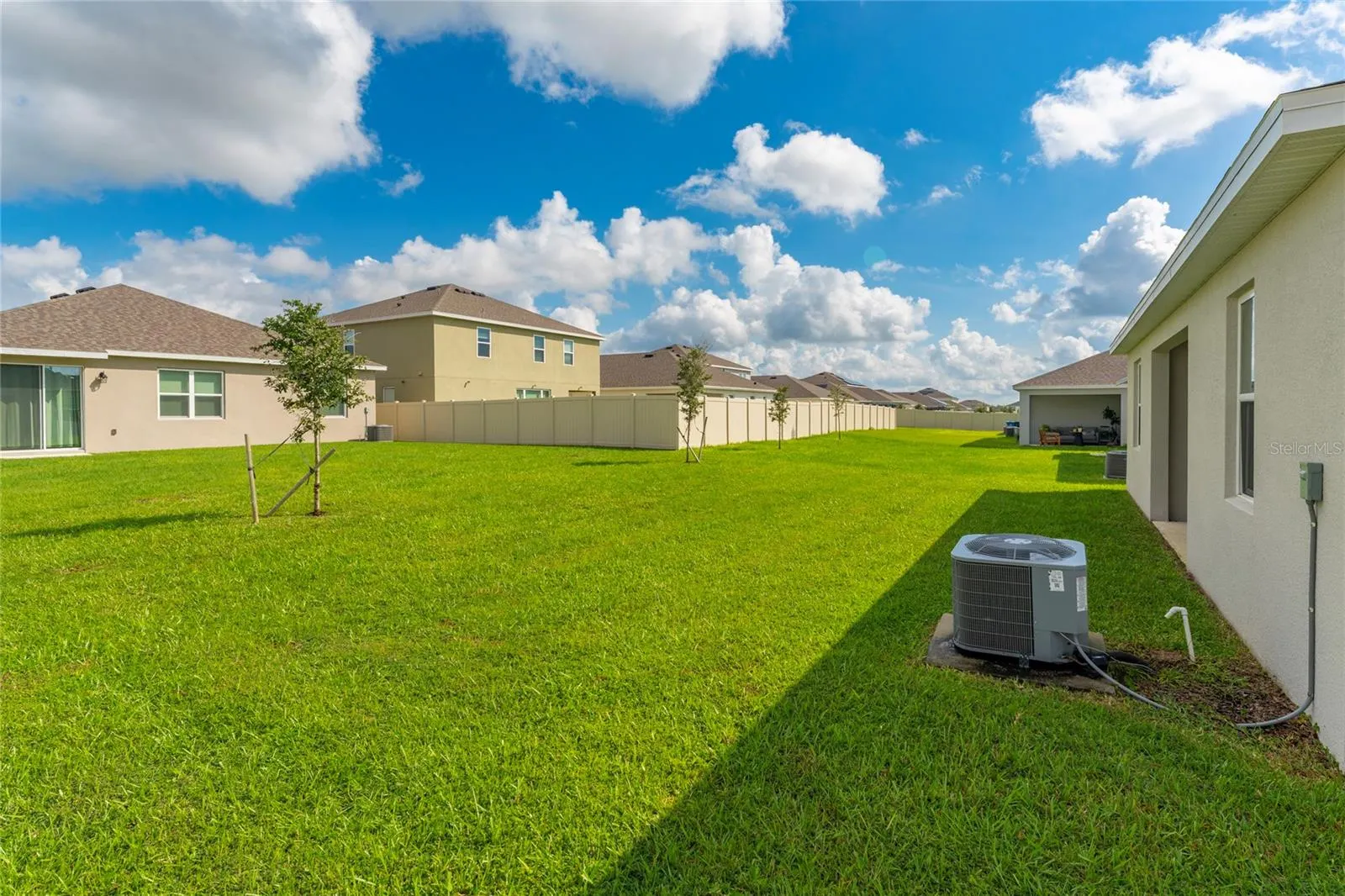 646 DUKE DR
