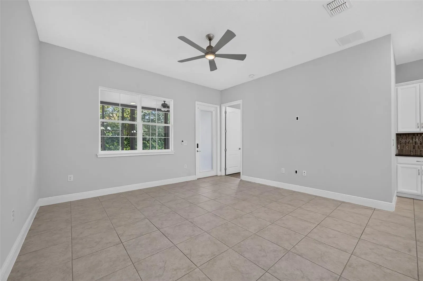 2521 YELLOW BRICK RD
