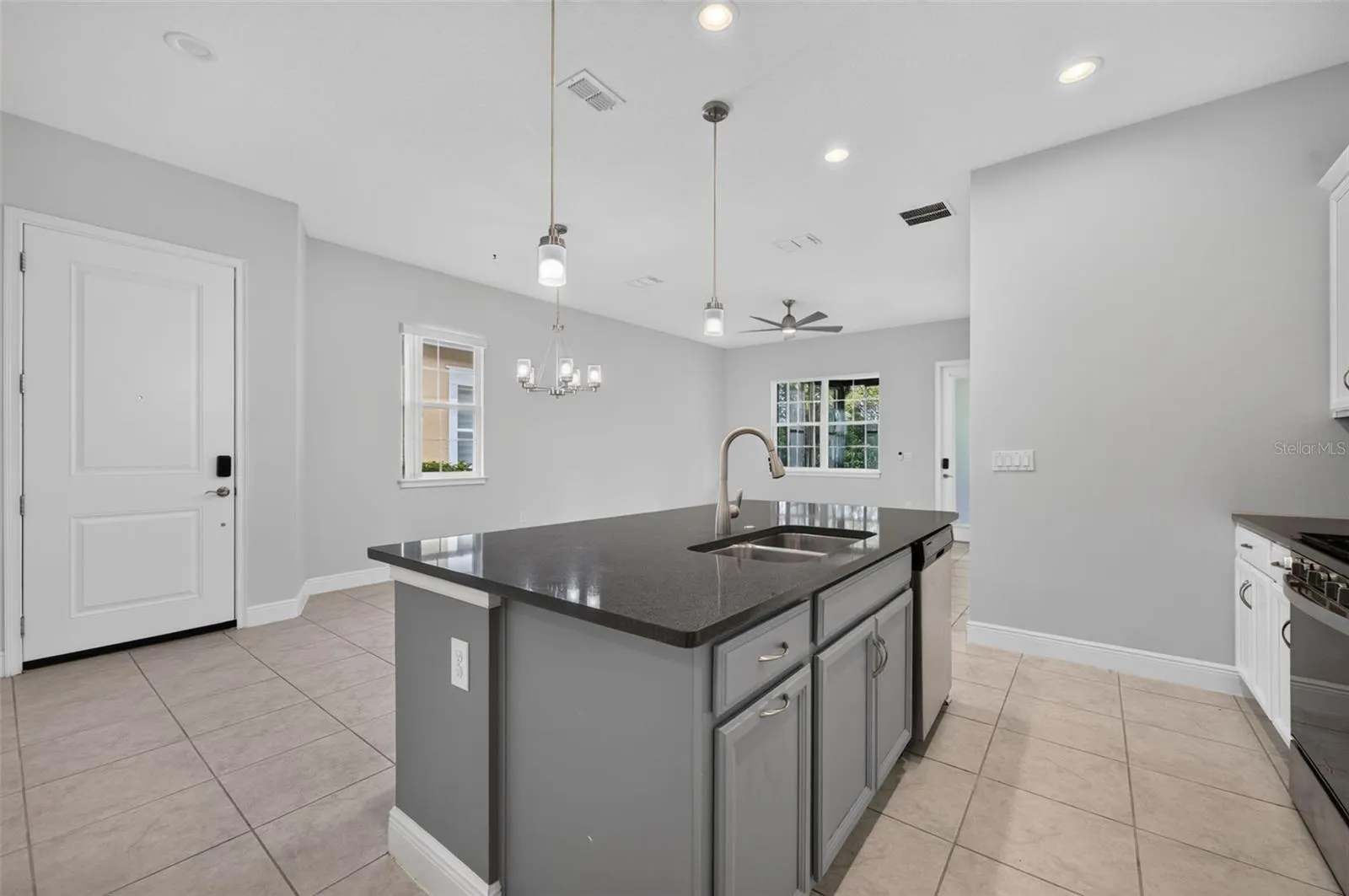2521 YELLOW BRICK RD