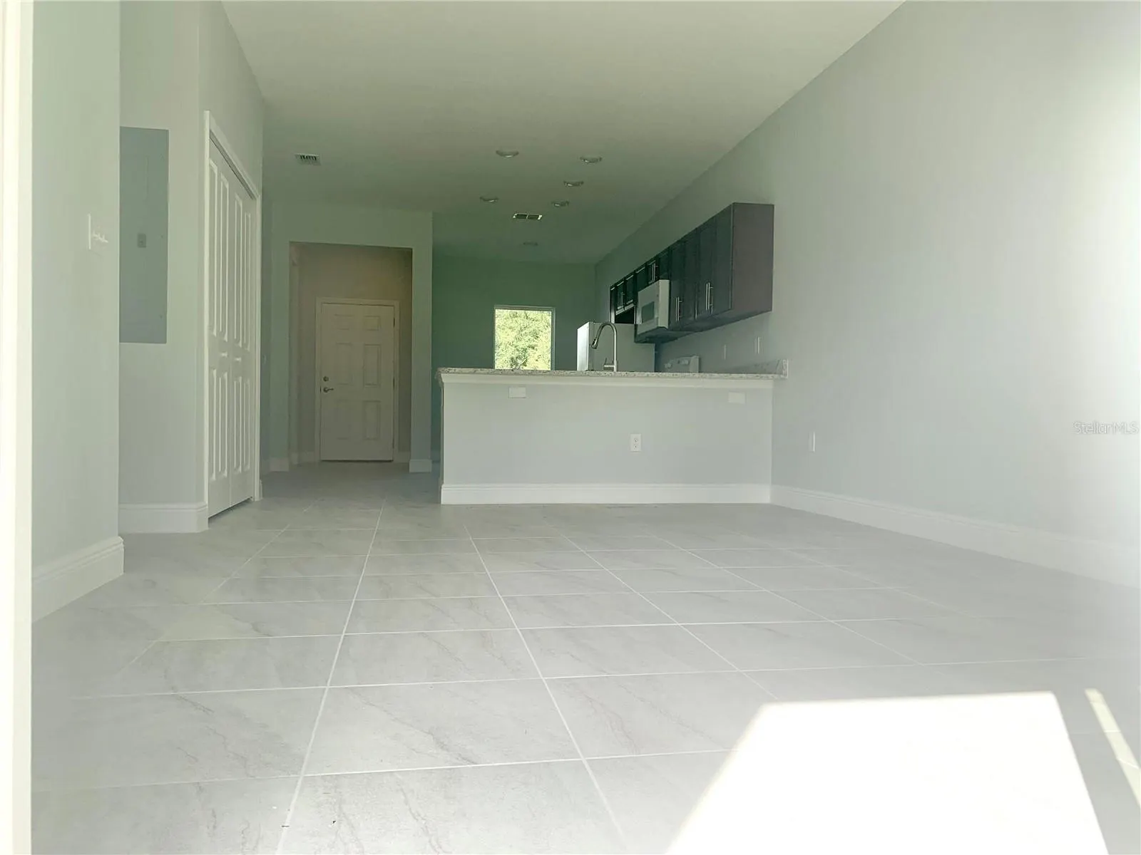 746 CAMEL CT