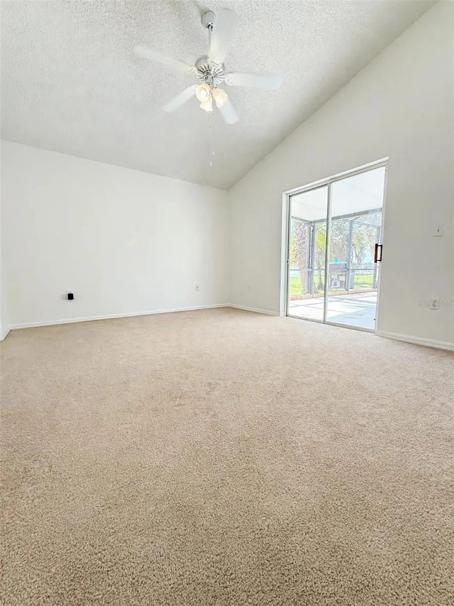 142 HARWOOD CIR