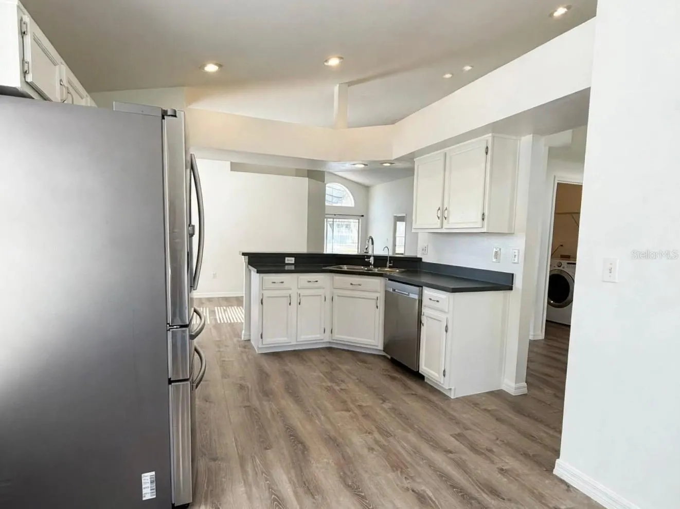 142 HARWOOD CIR