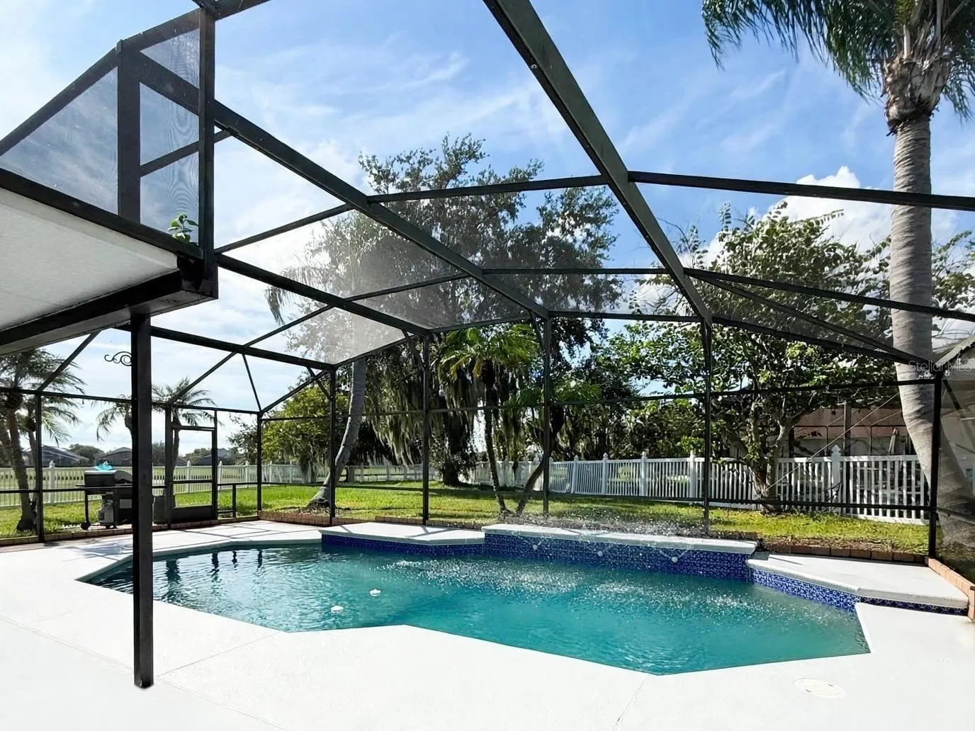142 HARWOOD CIR