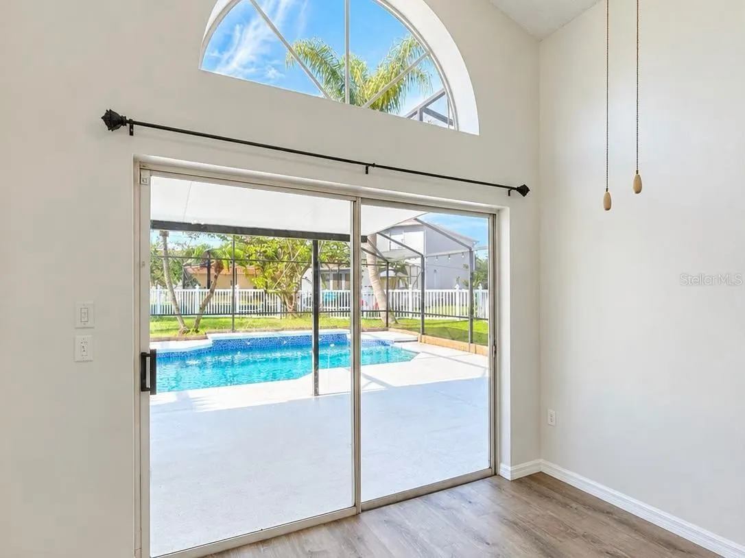 142 HARWOOD CIR