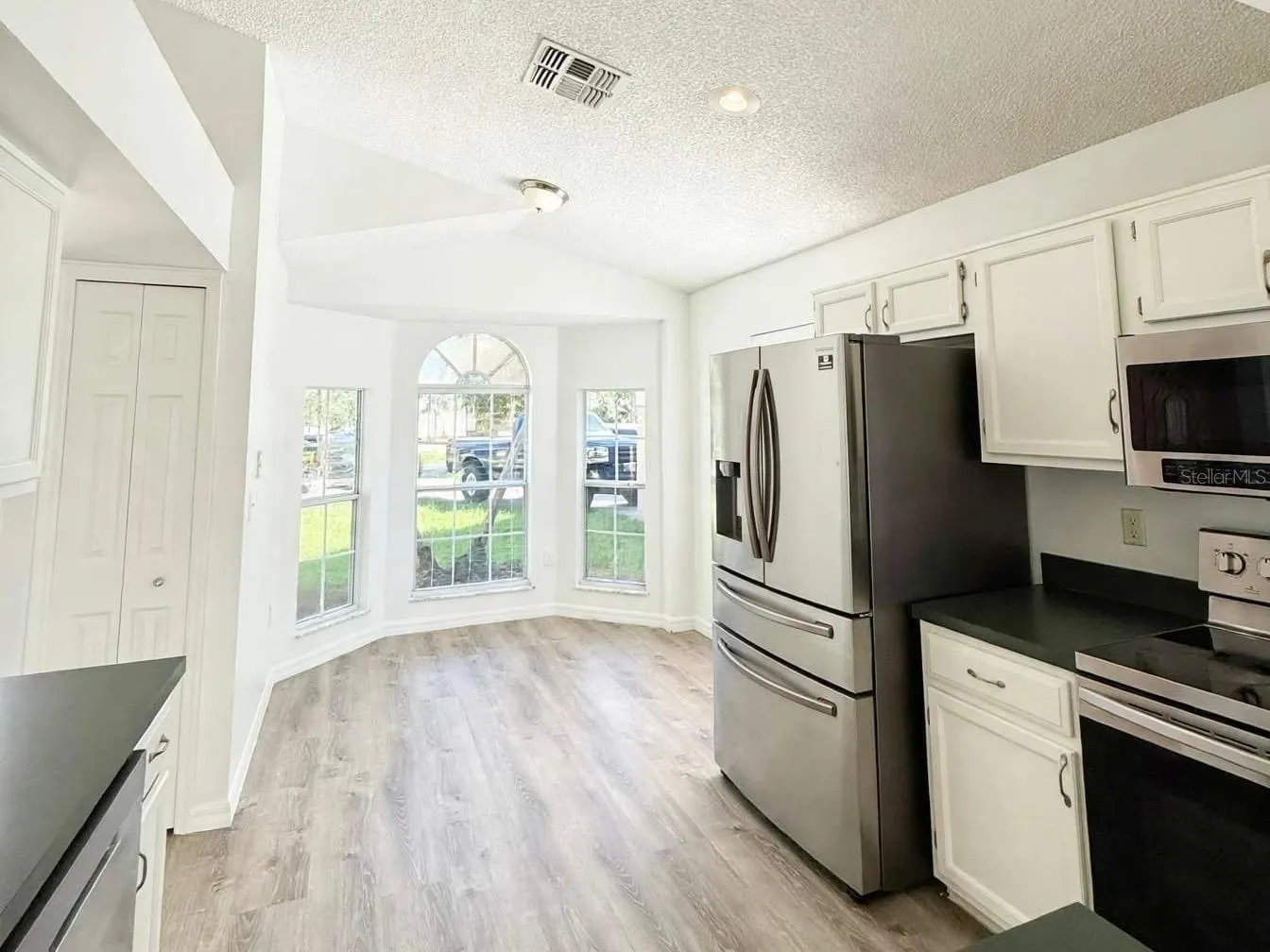 142 HARWOOD CIR