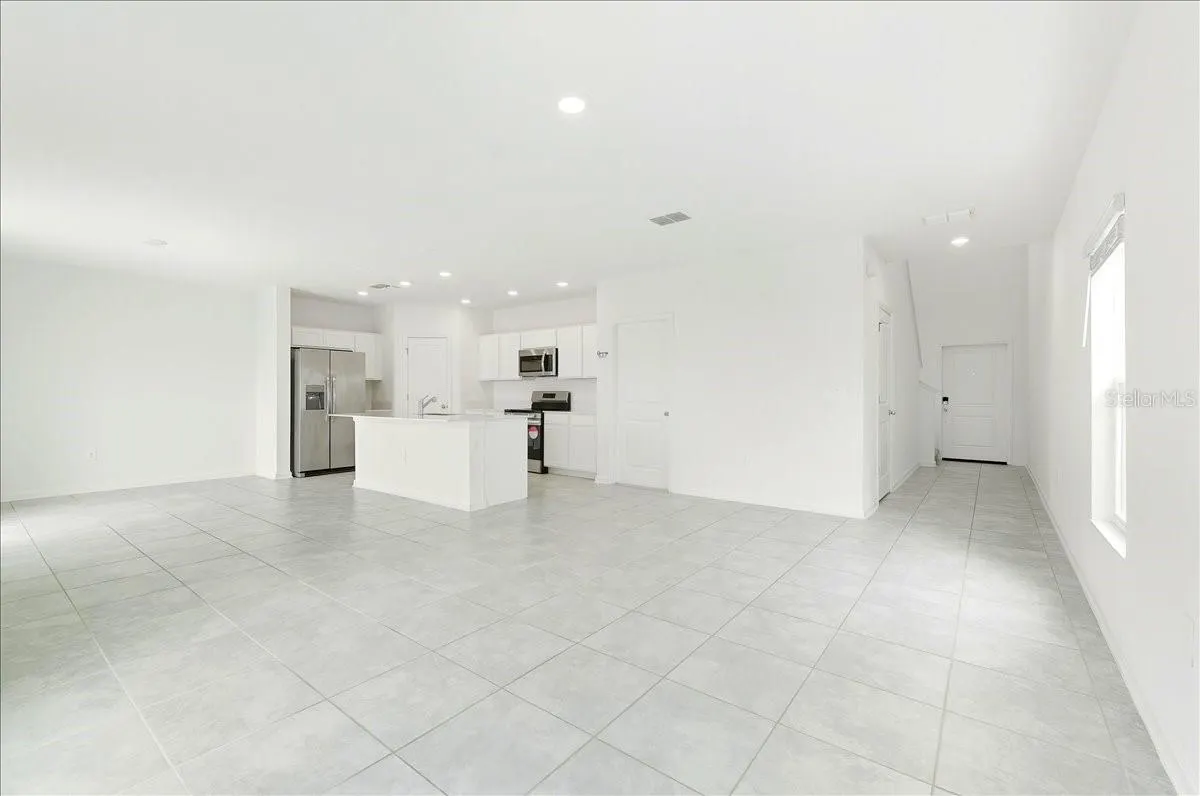 1140 TYLER LOOP