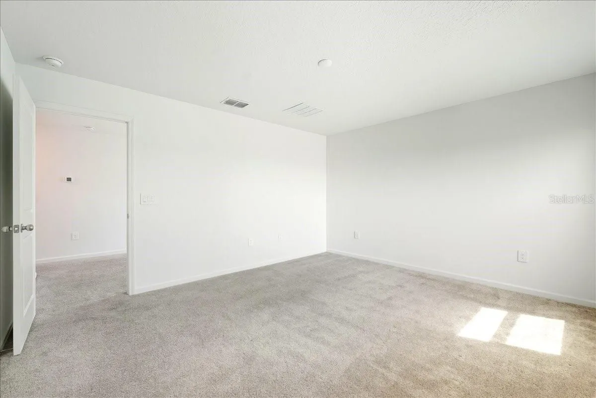 1140 TYLER LOOP