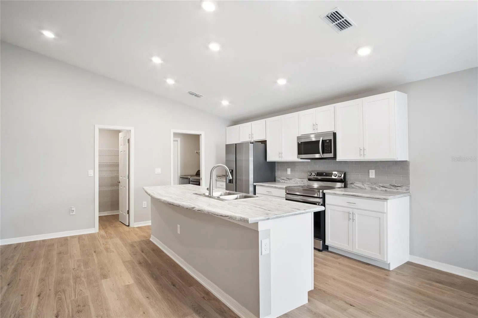 1075 TROPEA LN