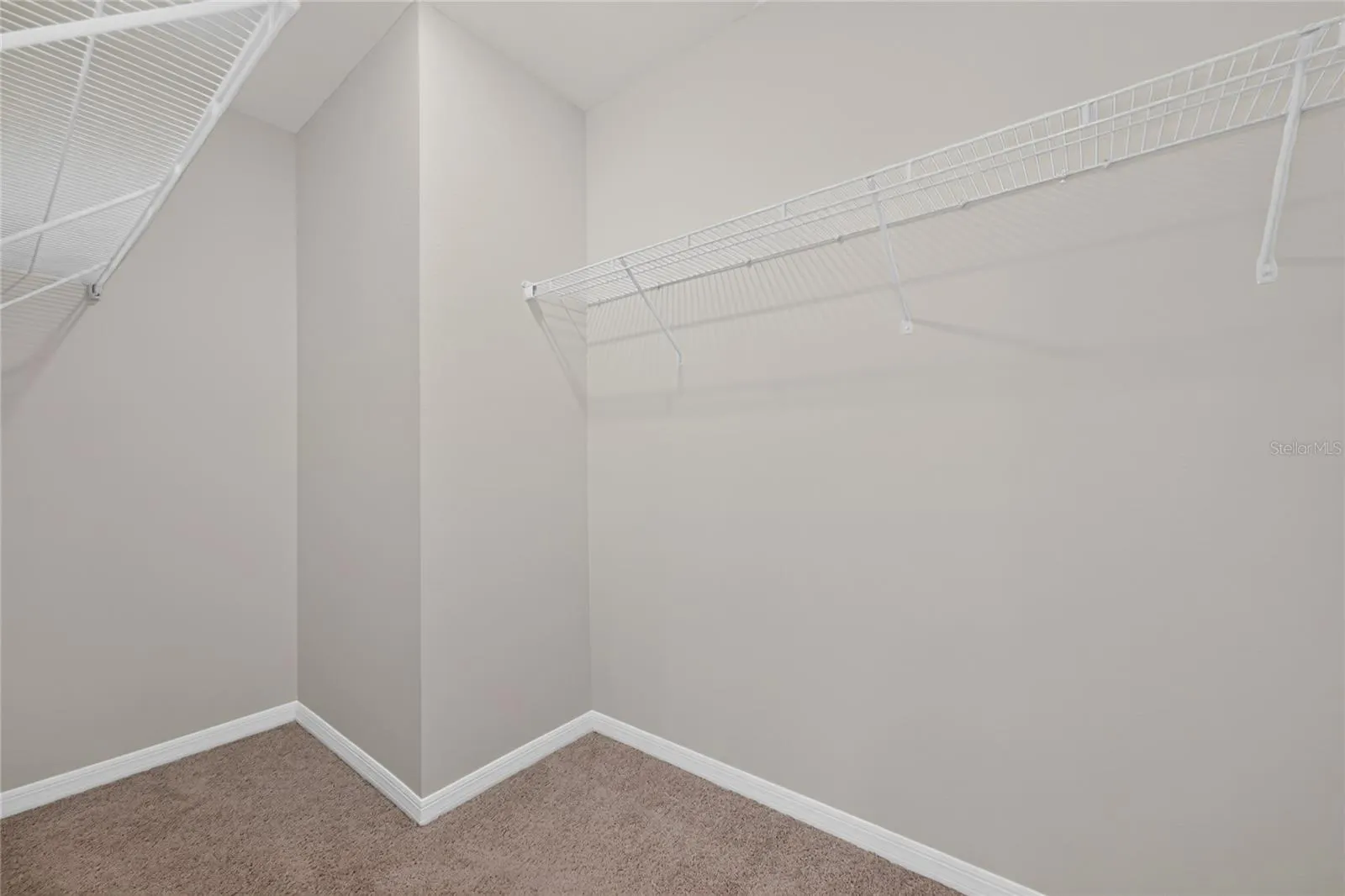 2920 SUNRIDGE LOOP