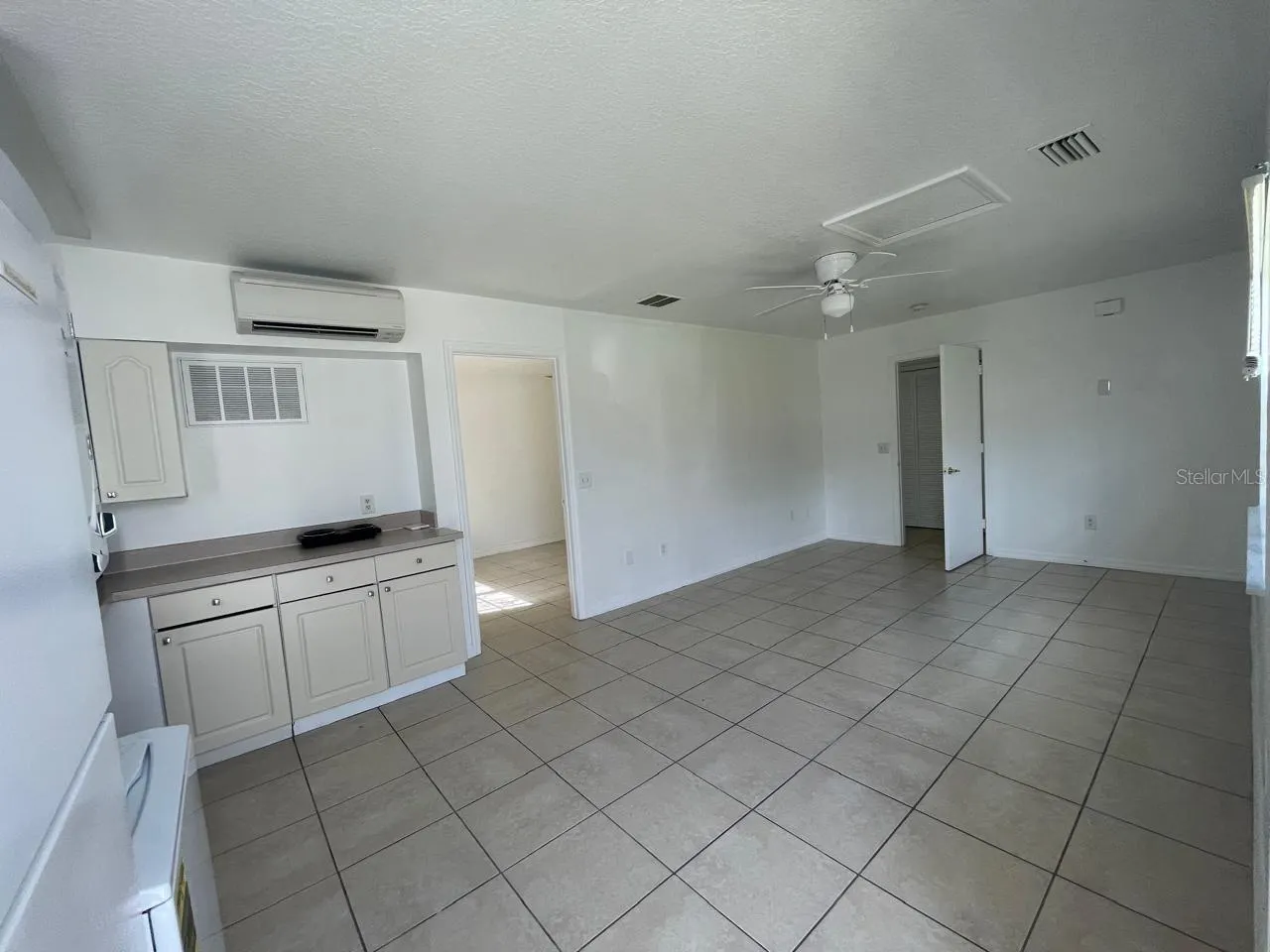 601 WASHINGTON PALM LOOP #B #B