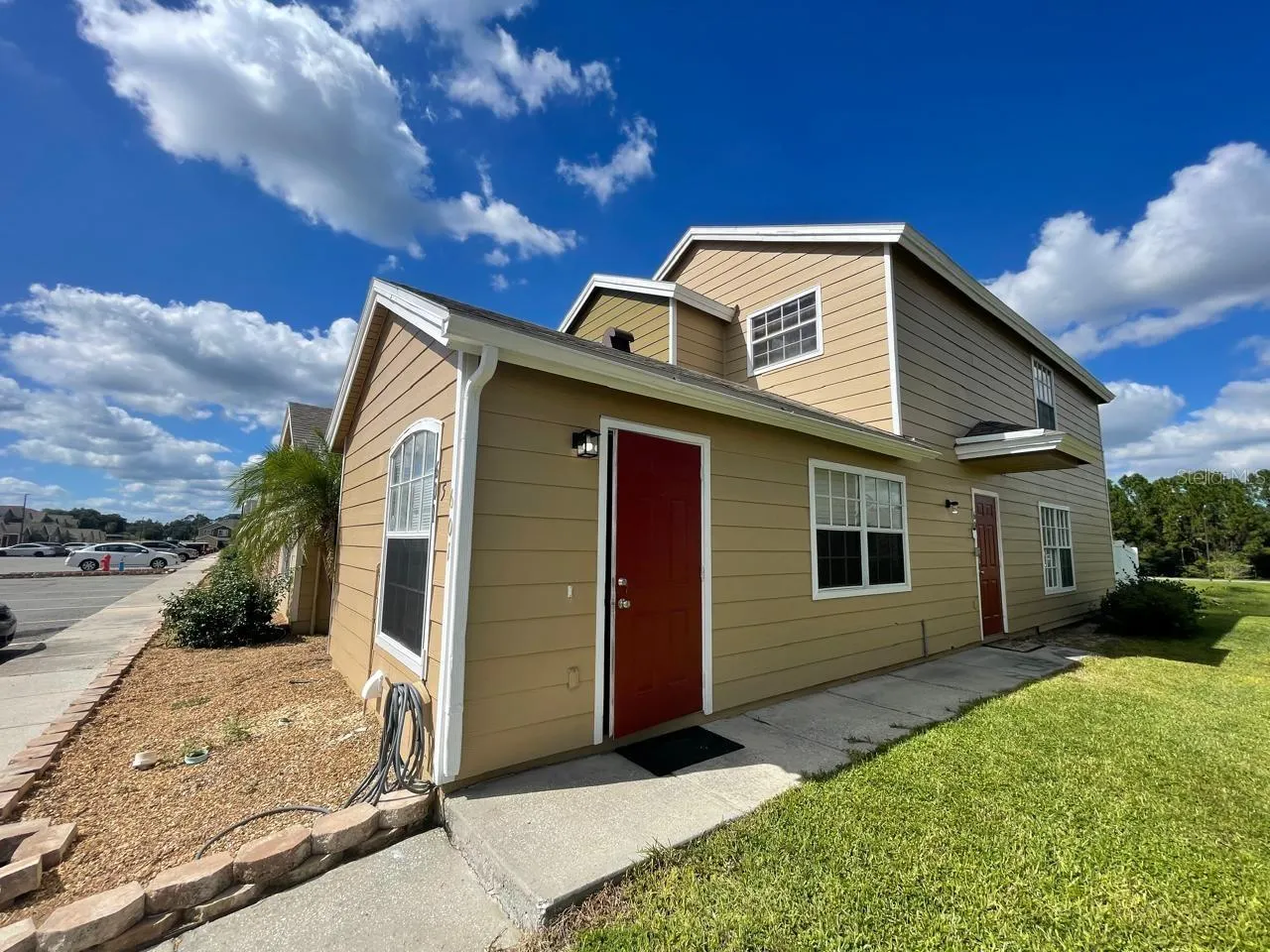 601 WASHINGTON PALM LOOP #B #B