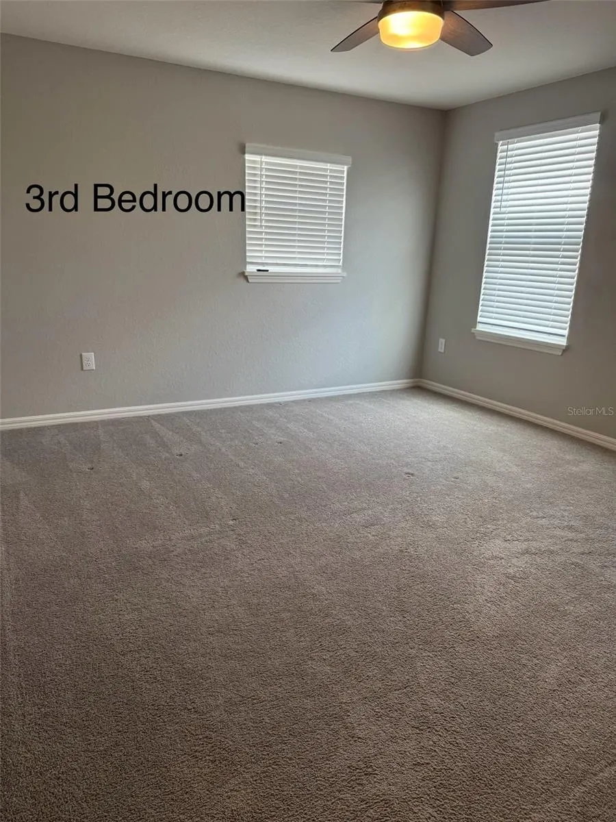 1016 CASCADE DR