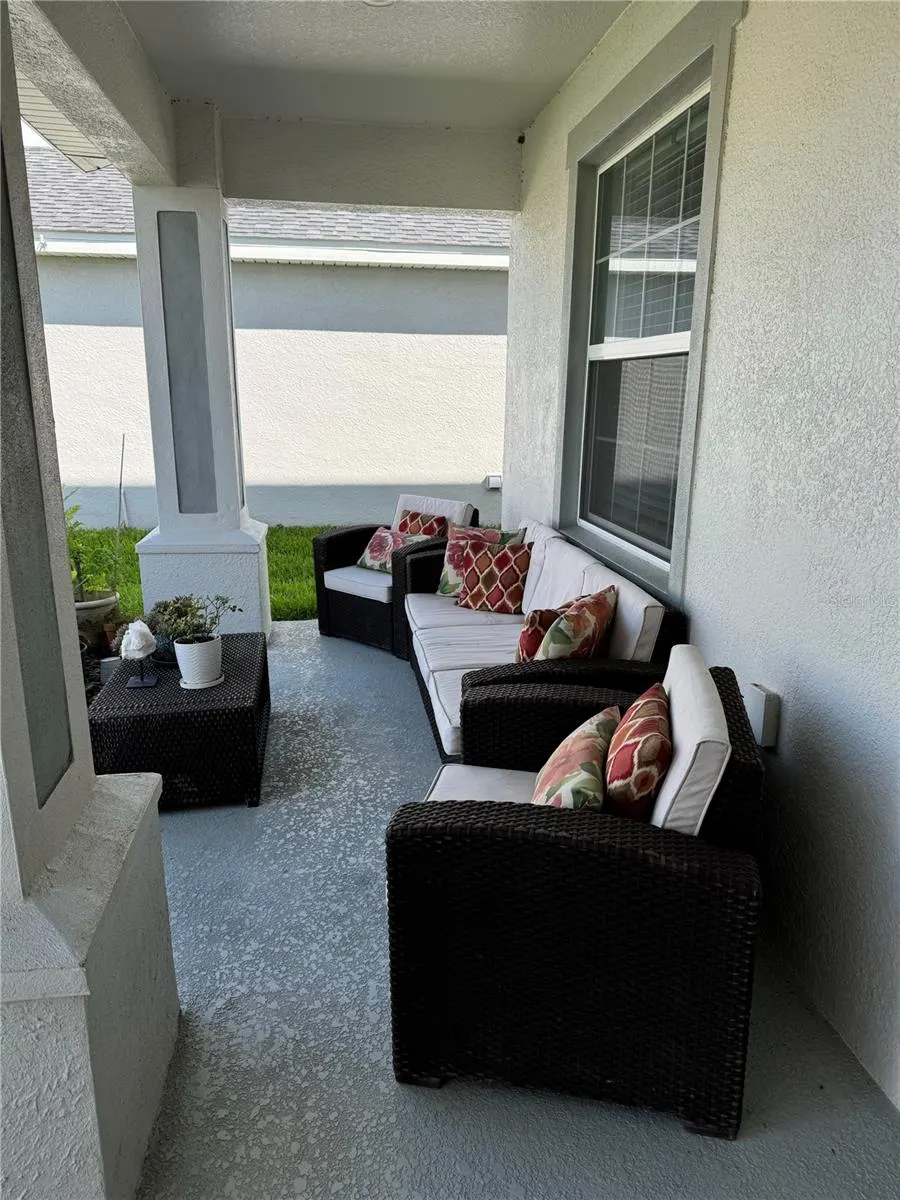 1016 CASCADE DR