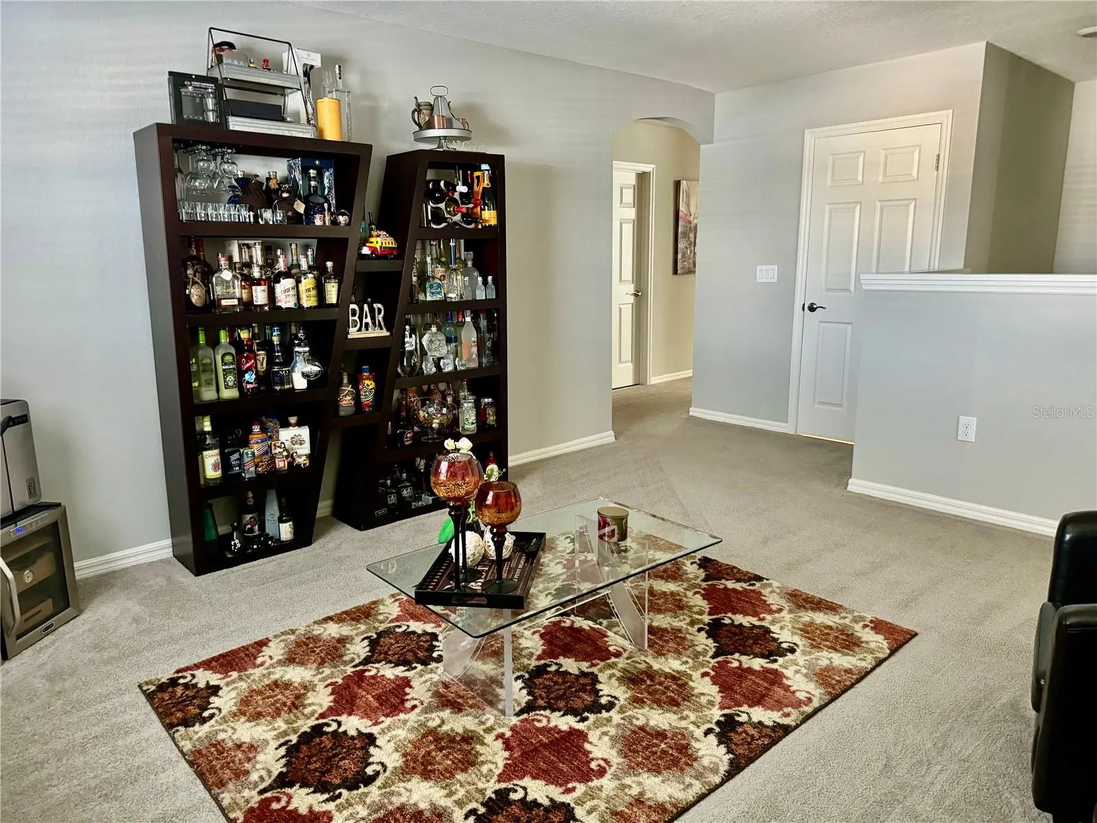 1016 CASCADE DR