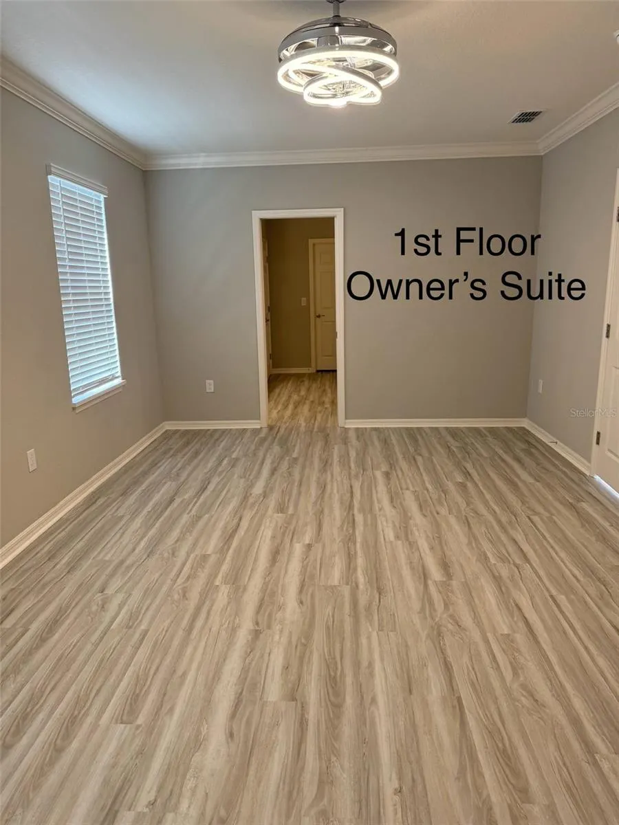 1016 CASCADE DR