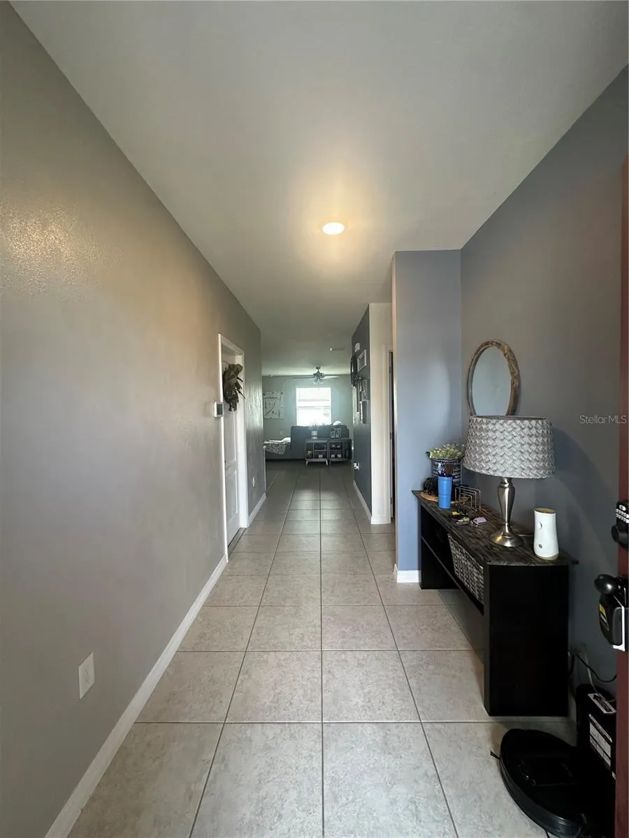 80 ZINNIA LN E