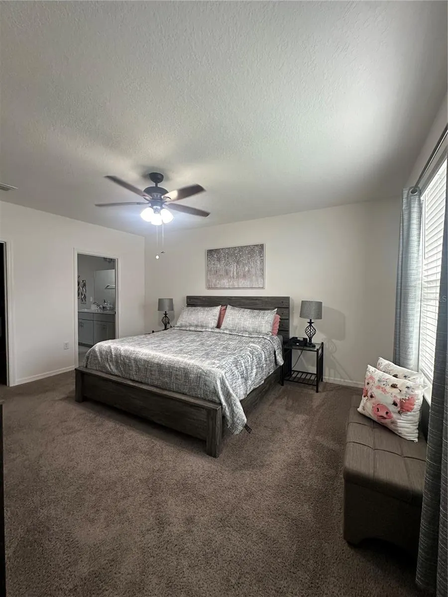 80 ZINNIA LN E