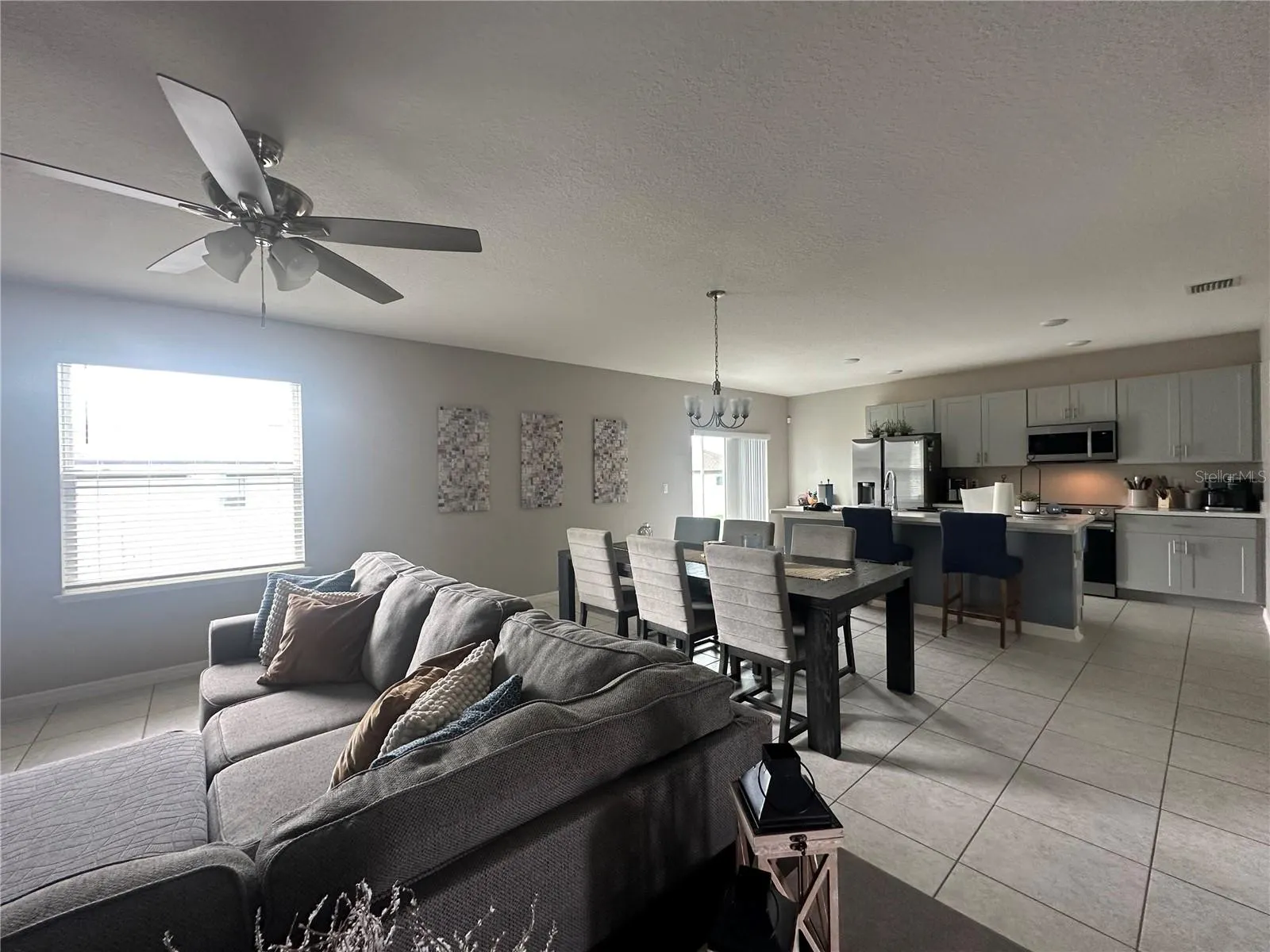 80 ZINNIA LN E