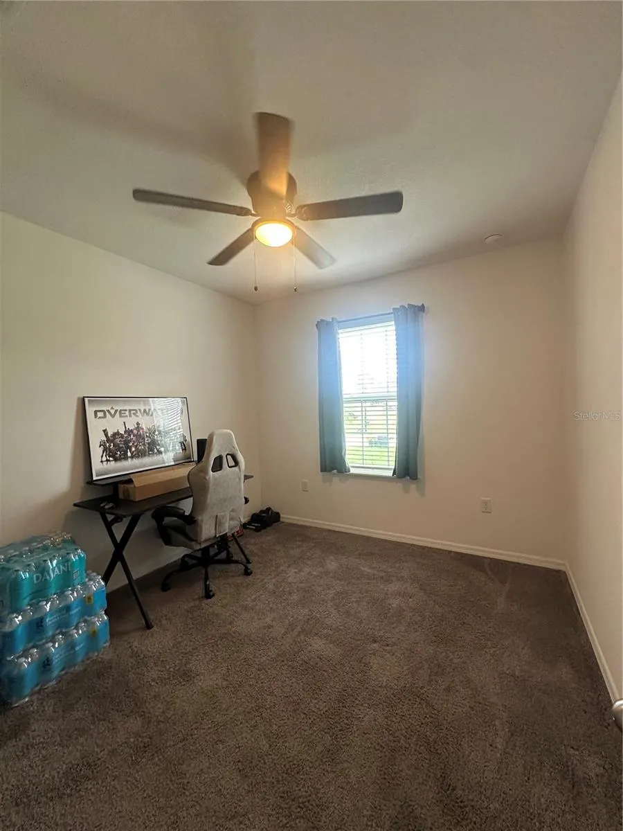 80 ZINNIA LN E