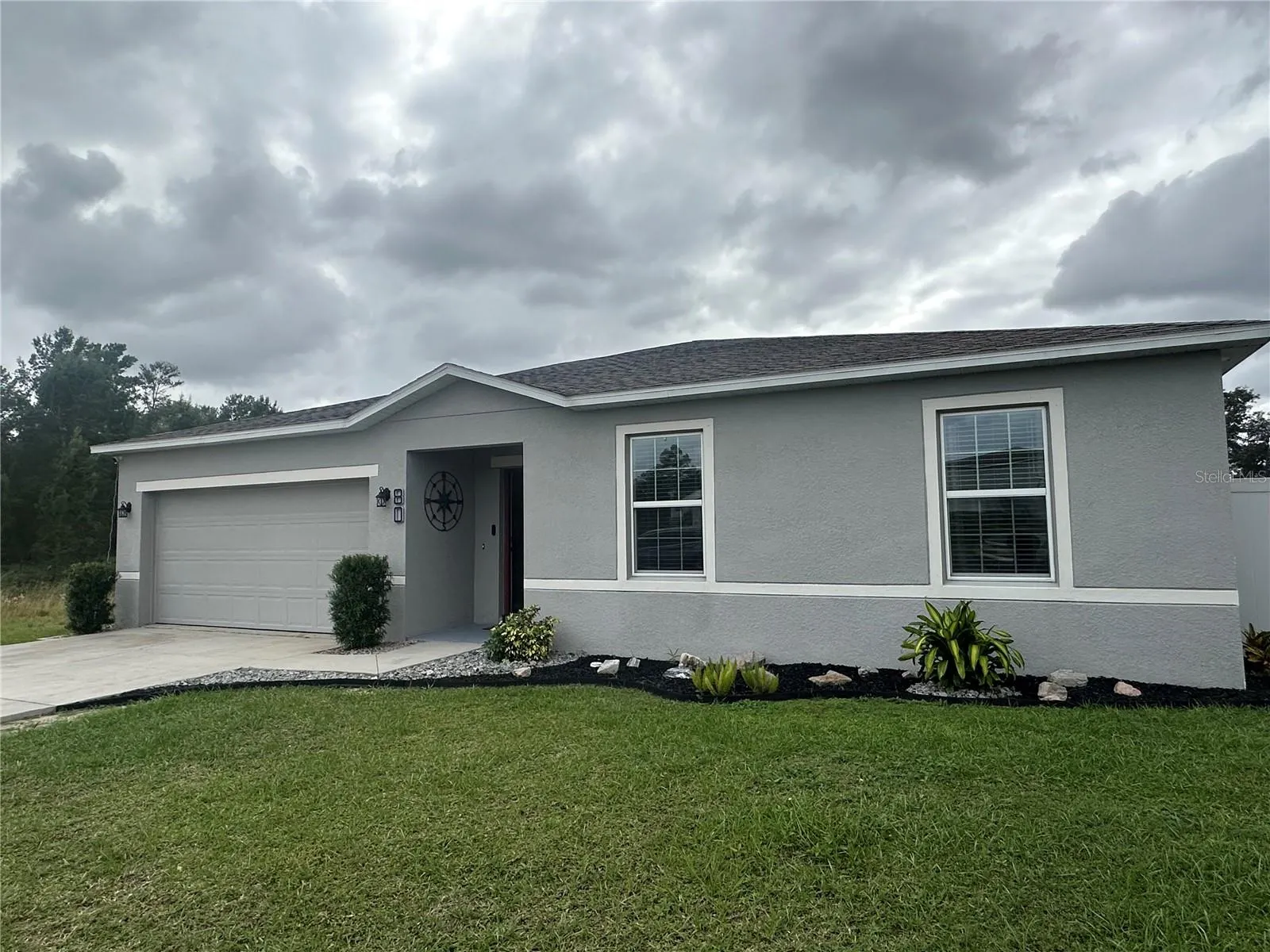 80 ZINNIA LN E