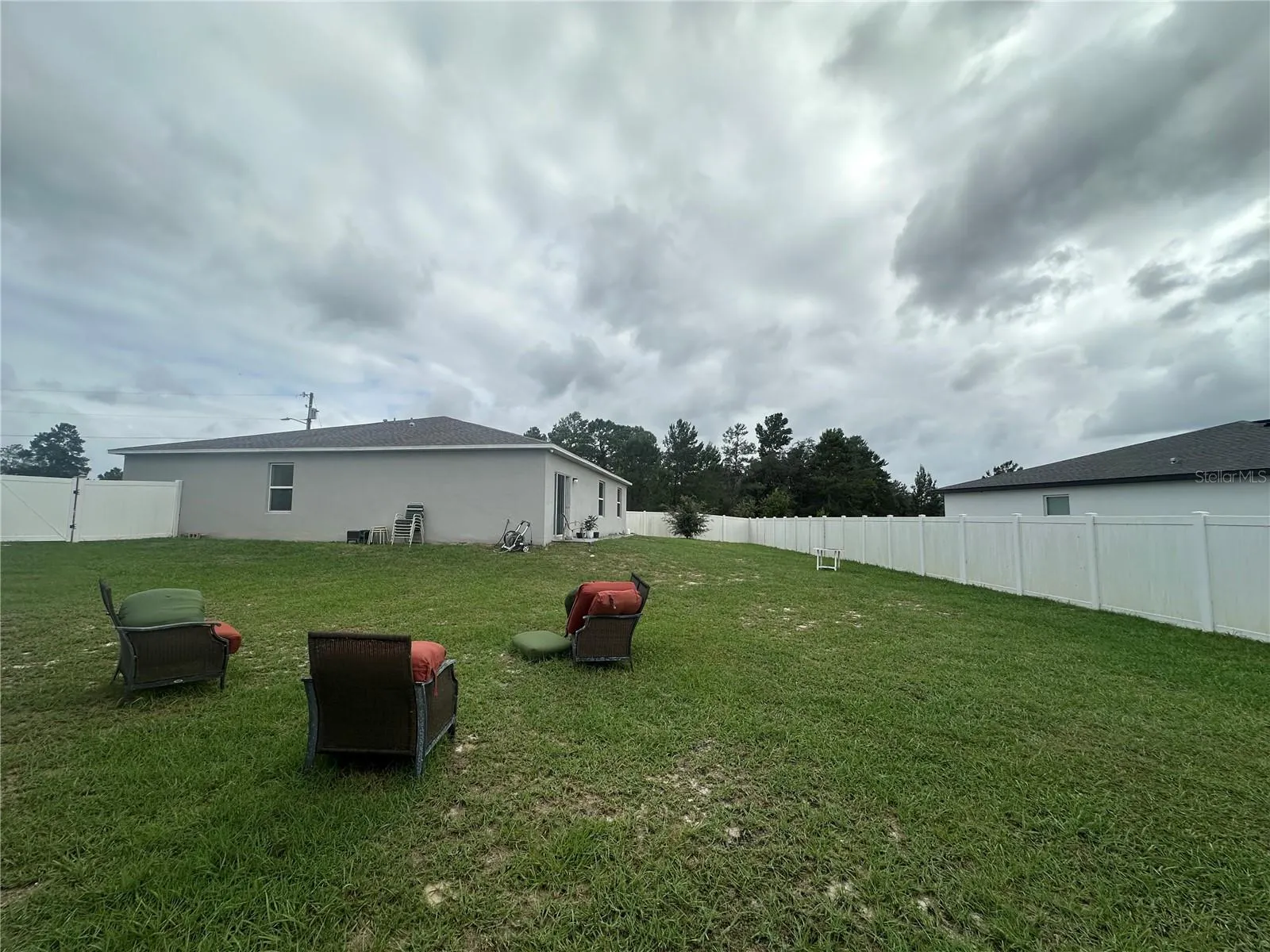 80 ZINNIA LN E