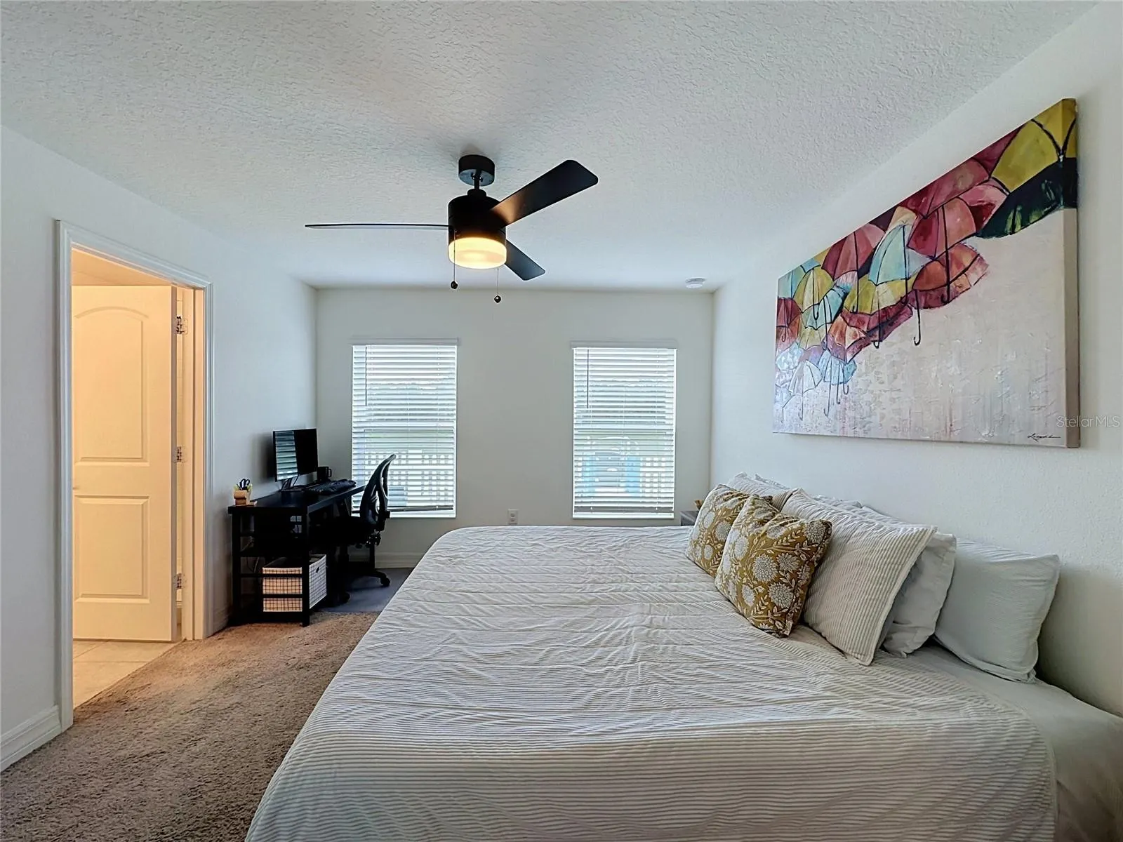 1124 PAPAYA CIR