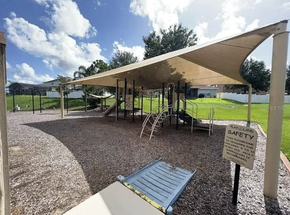 247 CANNA DR