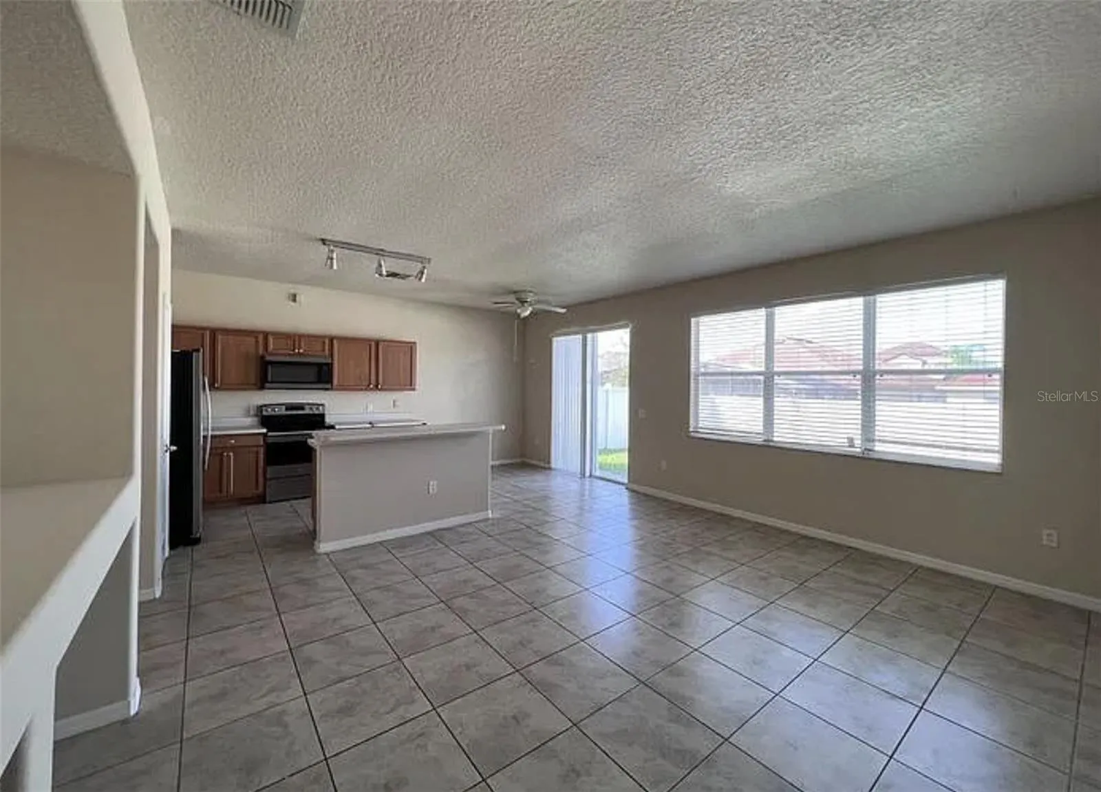247 CANNA DR