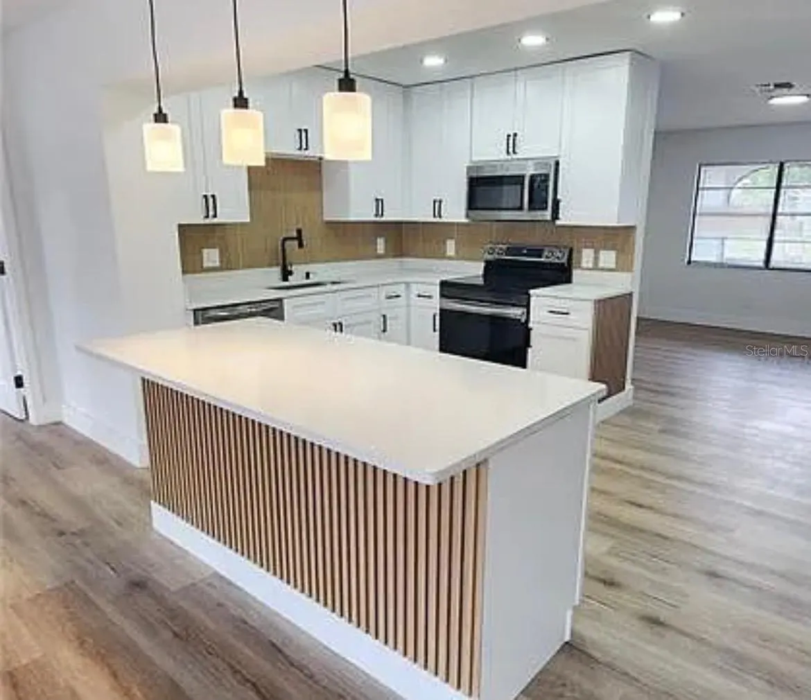 107 IGUALA DR