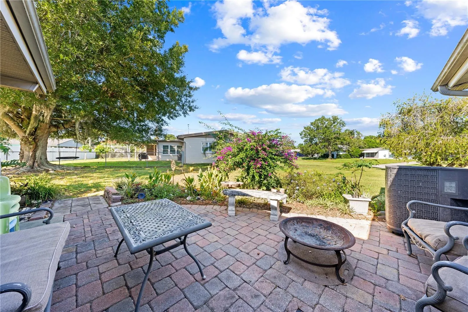 2402 JANET ST