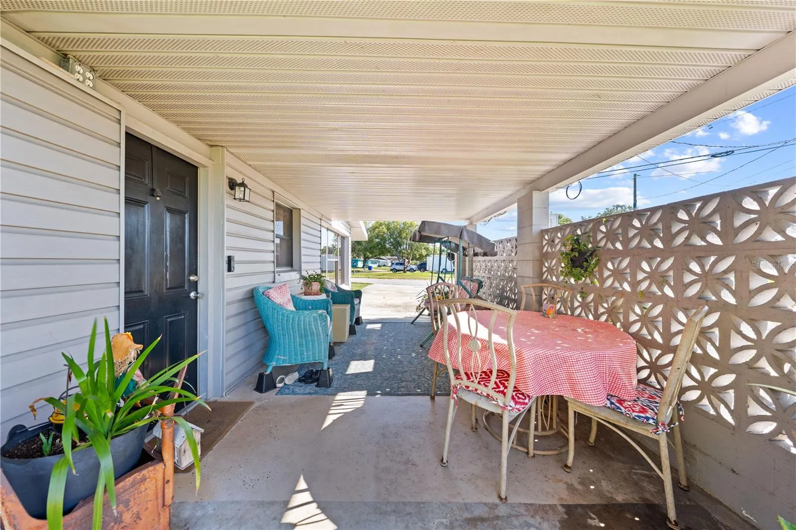 2402 JANET ST