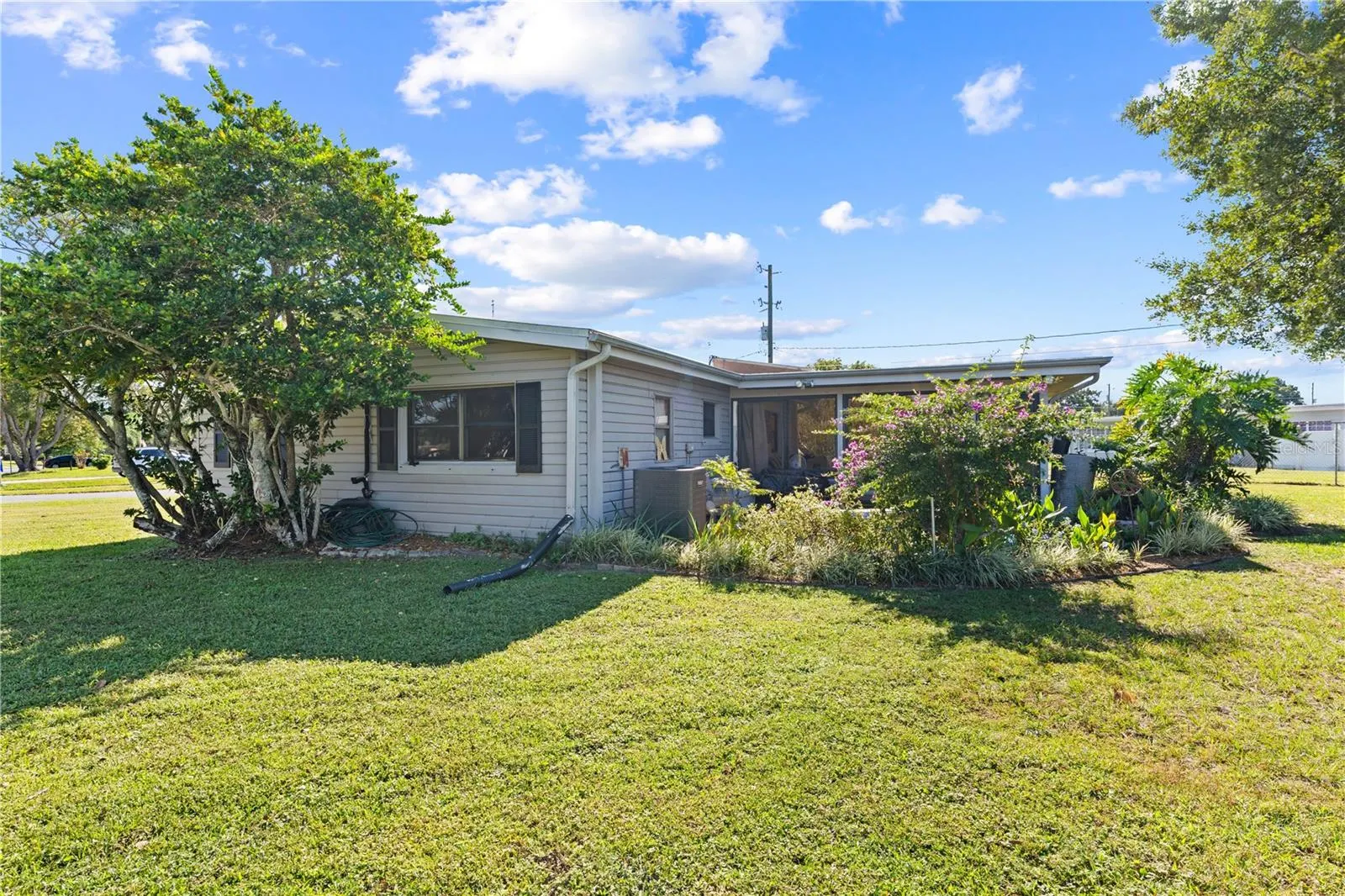 2402 JANET ST