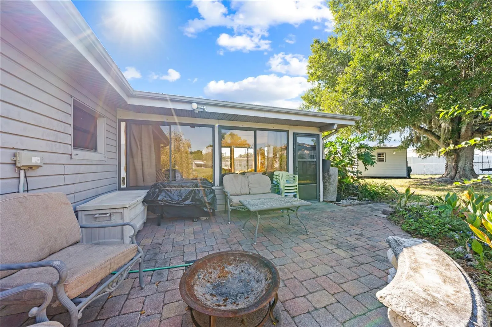 2402 JANET ST