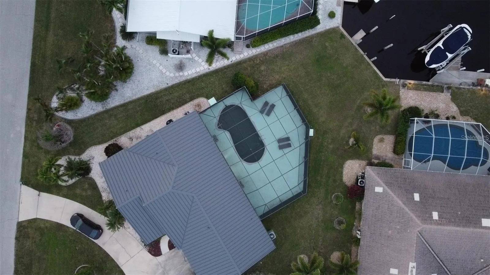 975 CORONADO DR