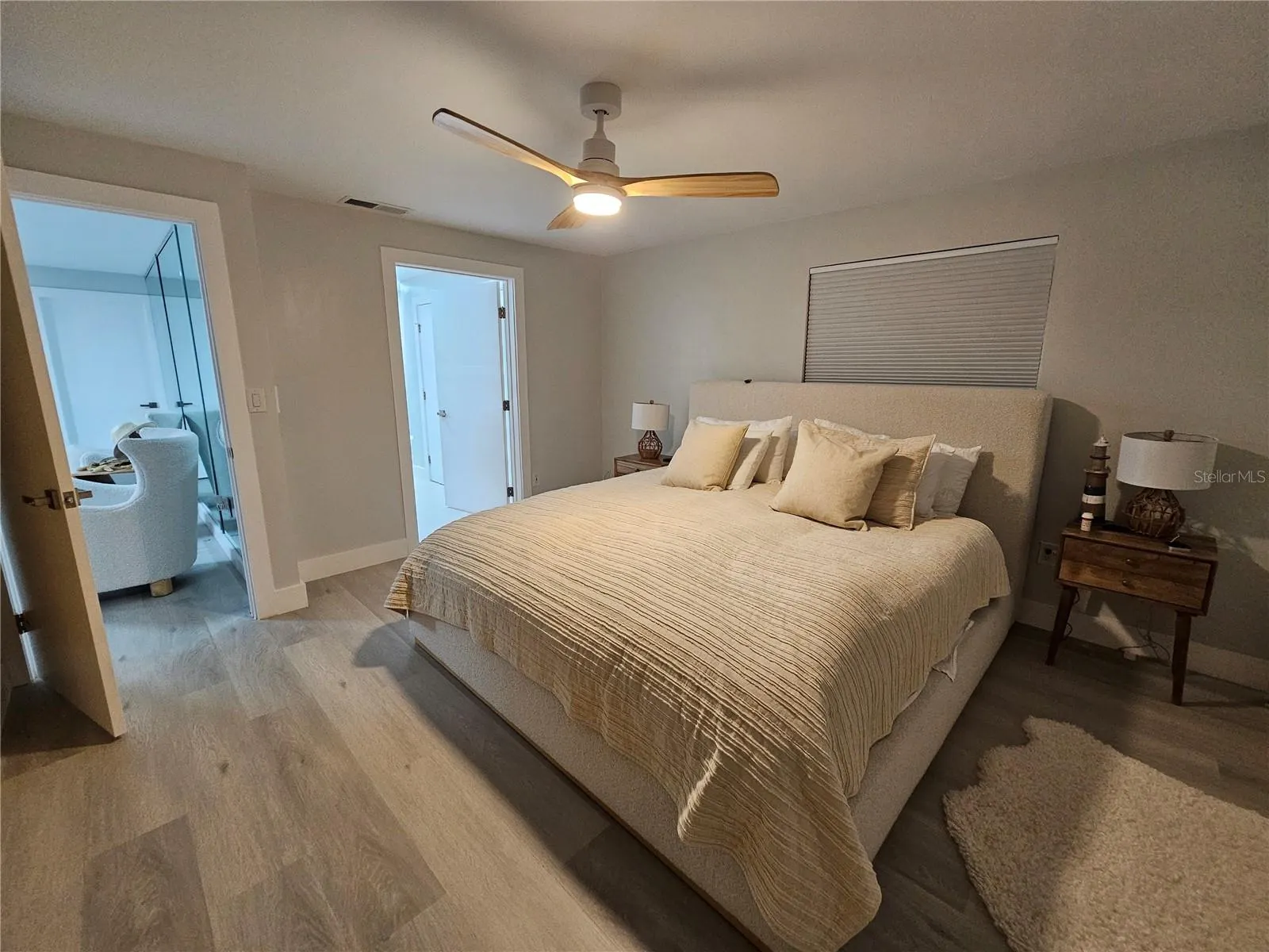 975 CORONADO DR