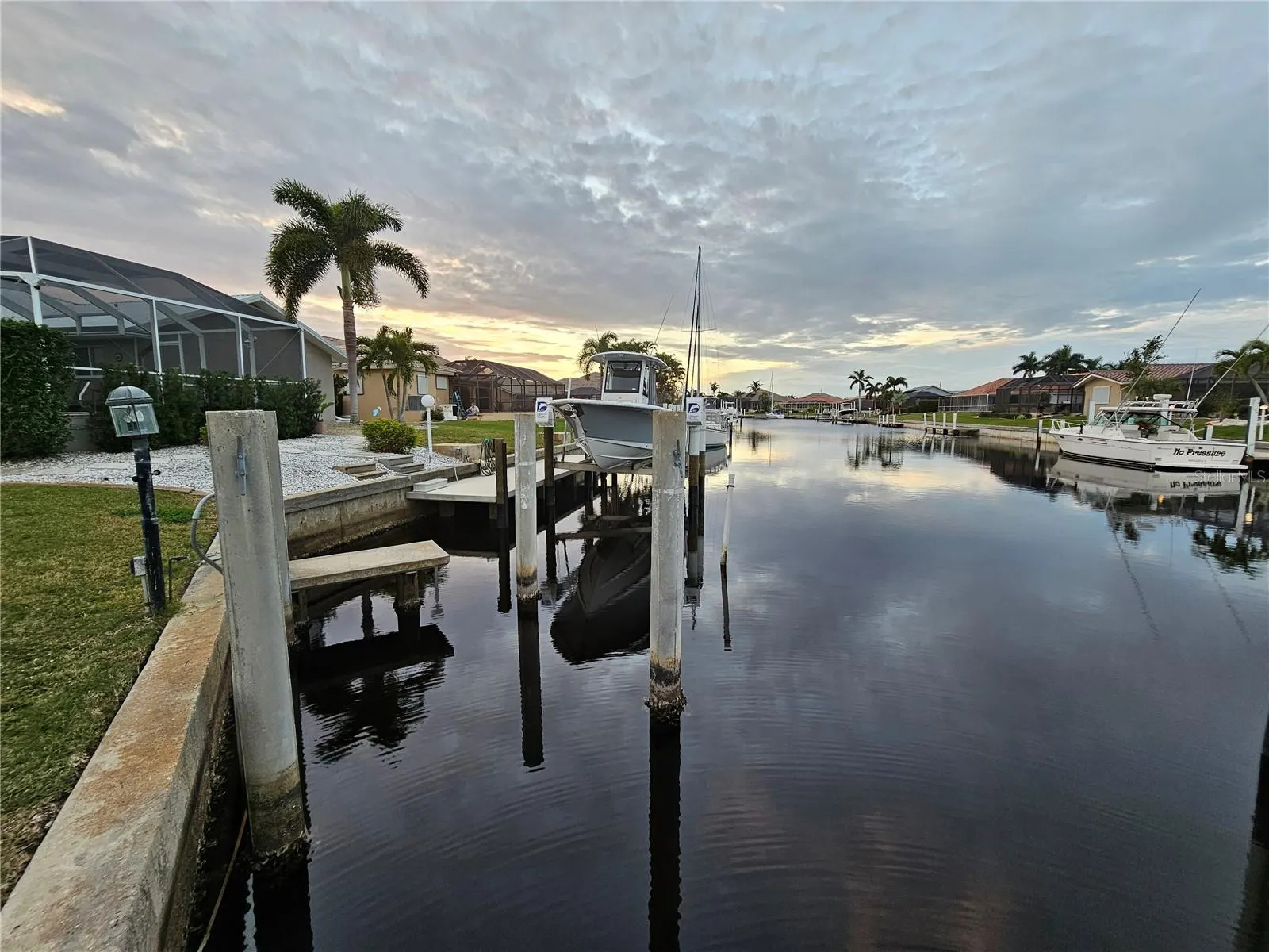 975 CORONADO DR