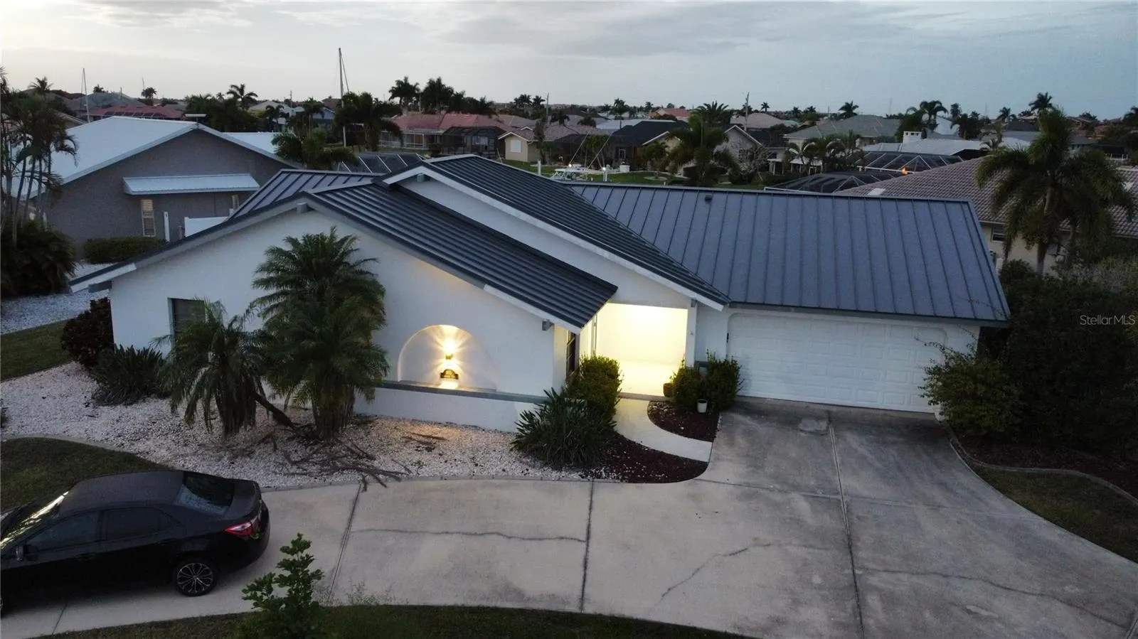 975 CORONADO DR