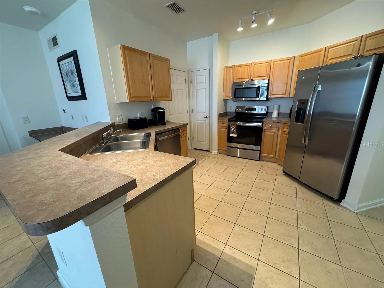 804 TERRACE RIDGE CIR