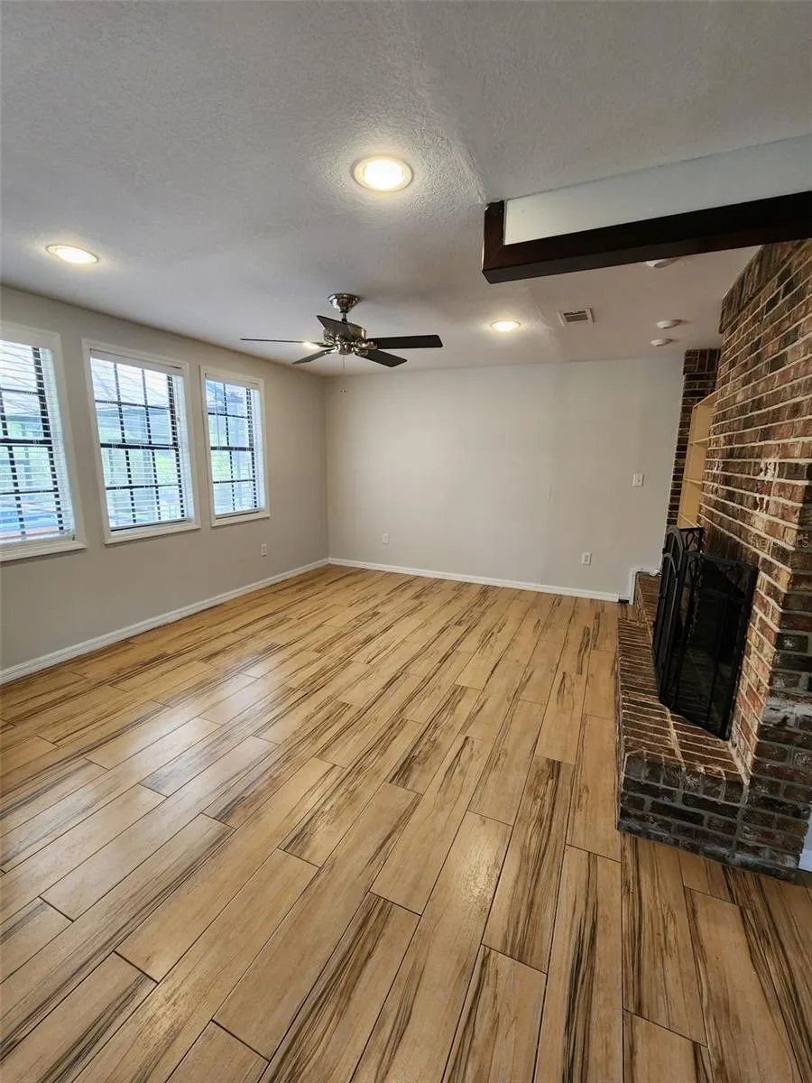 2151 N GOODMAN RD