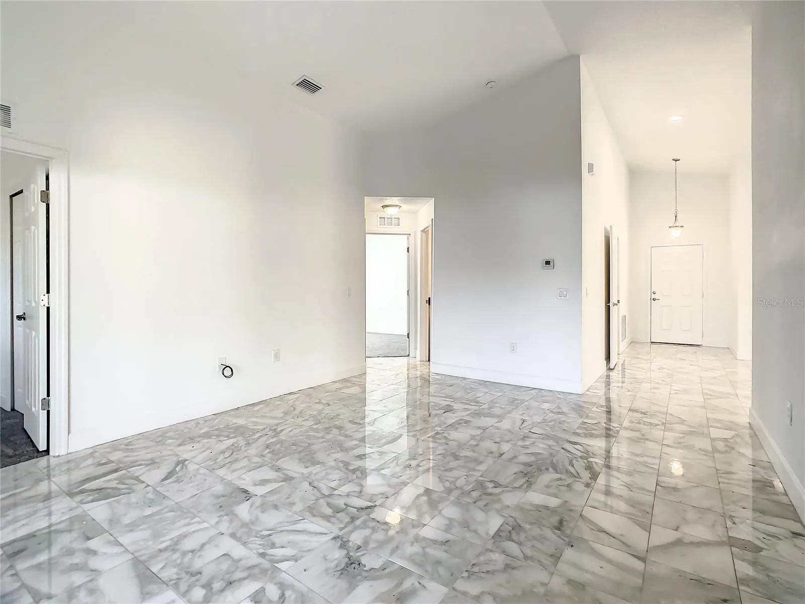 438 JAY CT