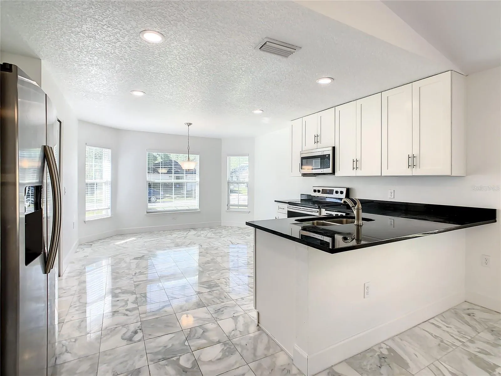 438 JAY CT