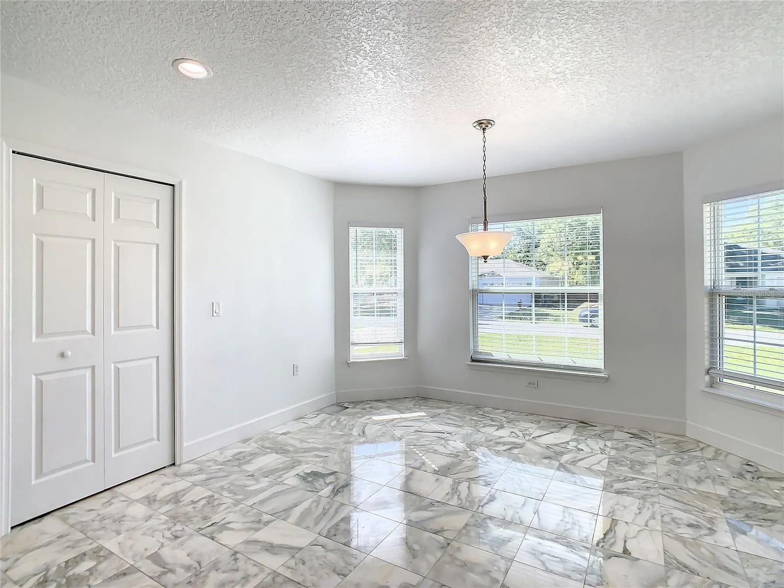 438 JAY CT
