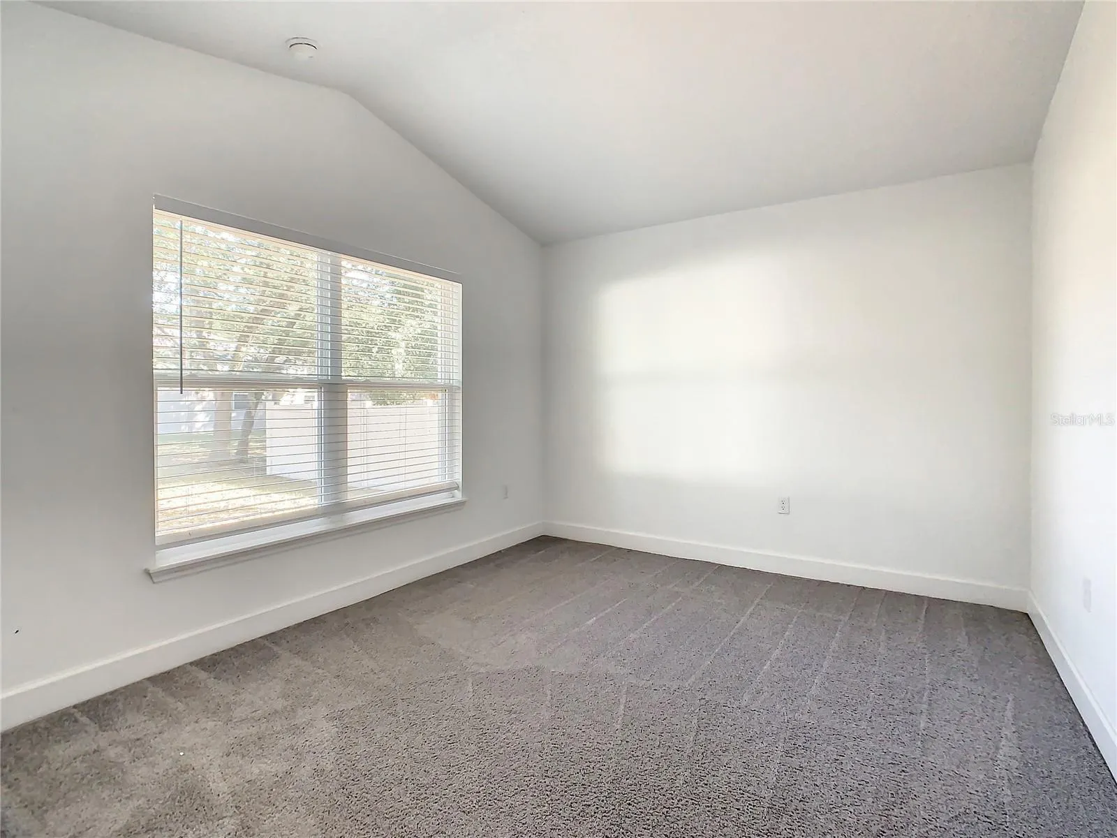 438 JAY CT