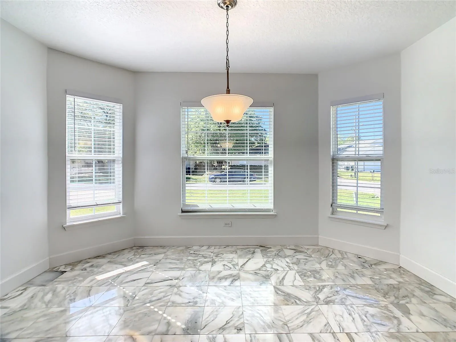 438 JAY CT