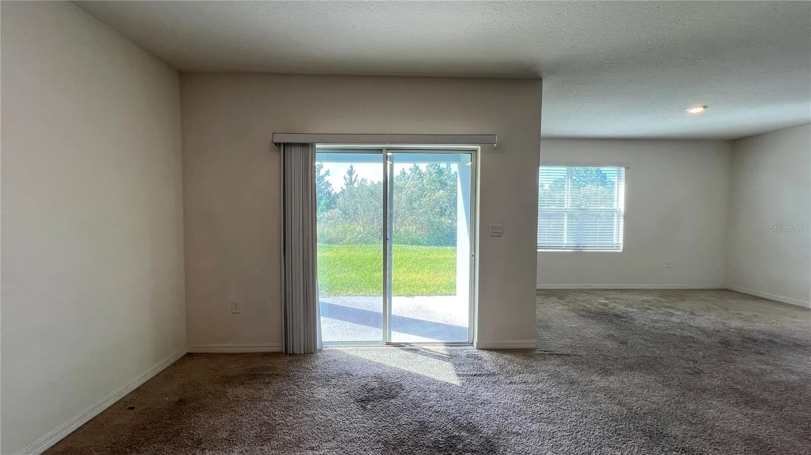 1467 FOX SQUIRREL DR
