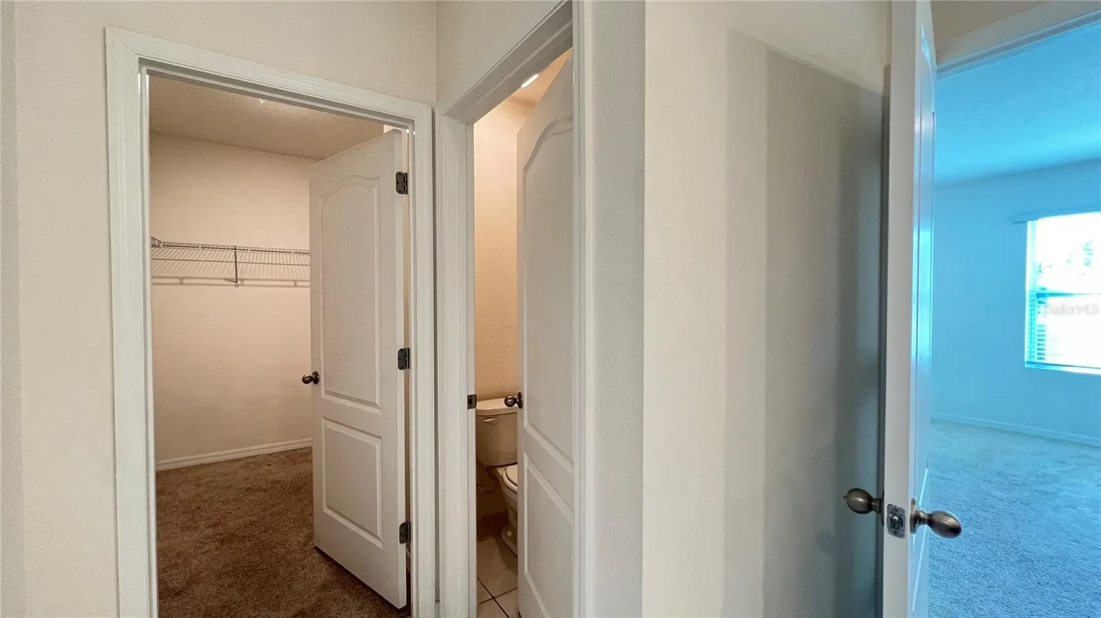 1467 FOX SQUIRREL DR