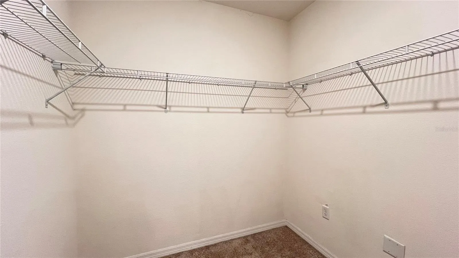 1467 FOX SQUIRREL DR