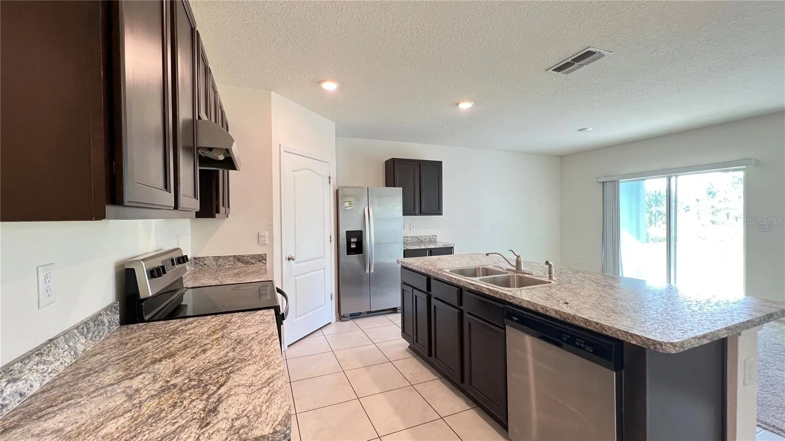 1467 FOX SQUIRREL DR