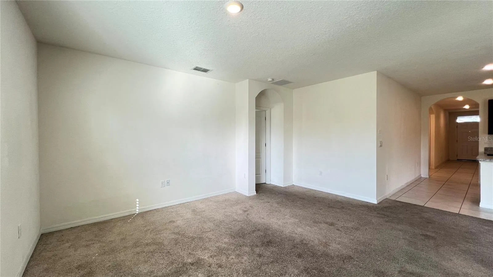 1467 FOX SQUIRREL DR